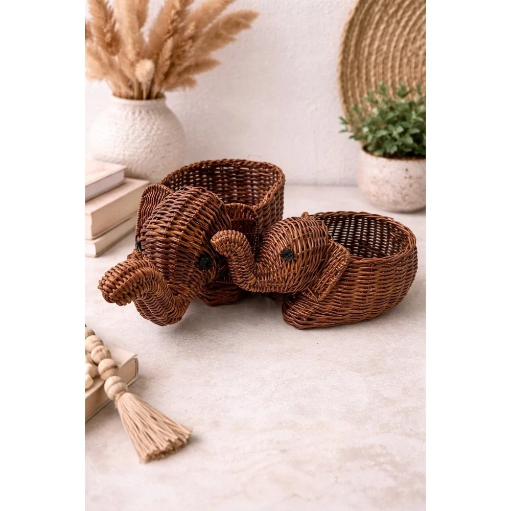 Vintage Woven Pair of Elephants Boho Safari Jungle Whimsical Cute Animal Baskets